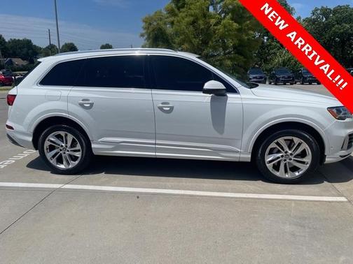 2020 Audi Q7 55 Premium Plus