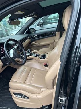 2021 Porsche Cayenne Base