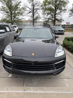 2021 Porsche Cayenne Base