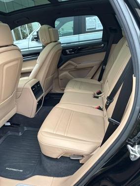 2021 Porsche Cayenne Base
