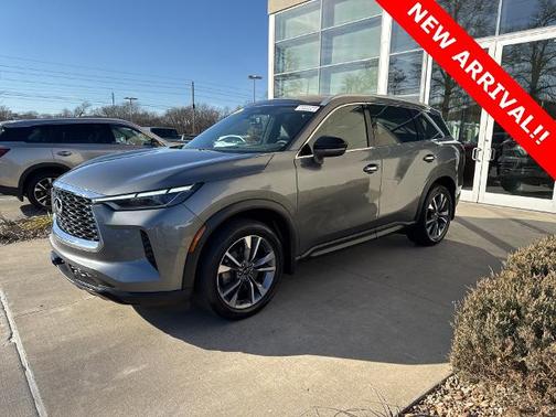 2024 INFINITI QX60 LUXE