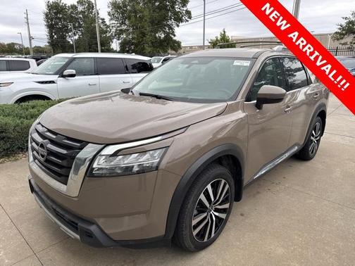 2024 Nissan Pathfinder Platinum