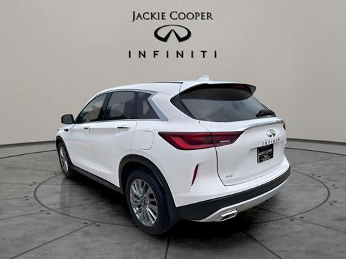 2025 INFINITI QX50 PURE