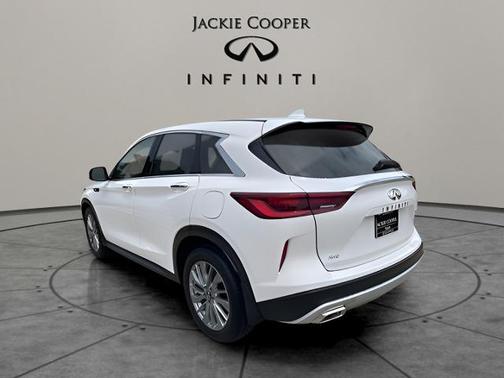 2025 INFINITI QX50 PURE