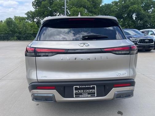 2022 INFINITI QX60 Luxe