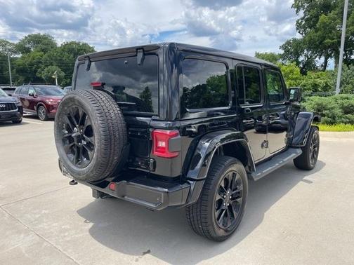 2021 Jeep Wrangler Unlimited Sahara Altitude
