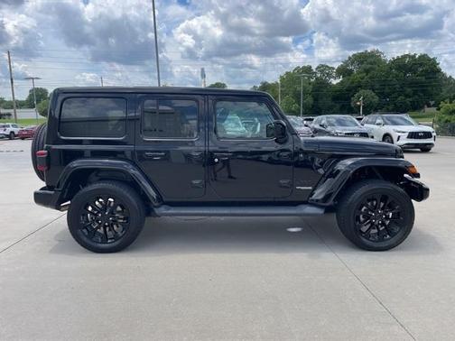 2021 Jeep Wrangler Unlimited Sahara Altitude