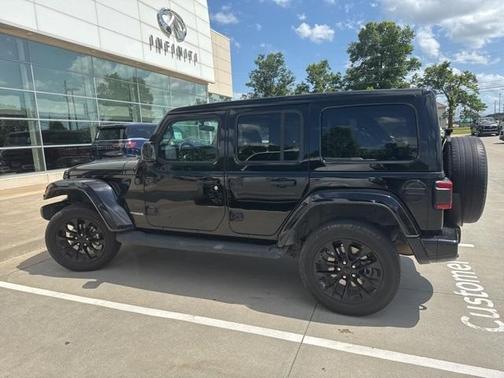 2021 Jeep Wrangler Unlimited Sahara Altitude