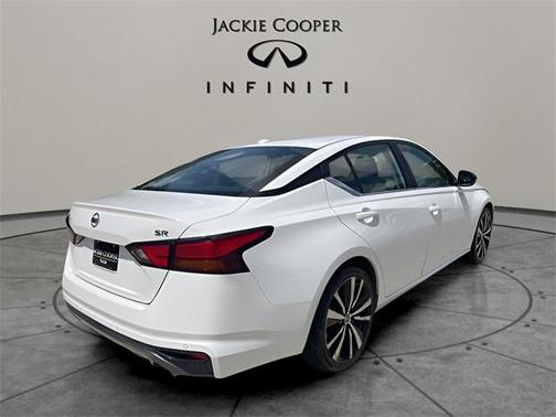 2021 Nissan Altima 2.5 SR