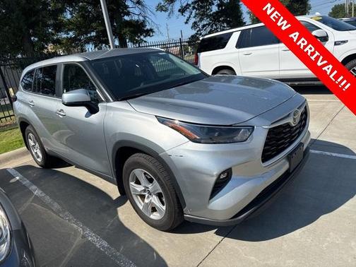 2024 Toyota Highlander LE