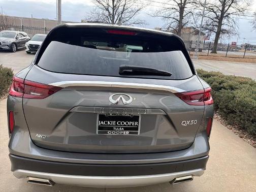 2025 INFINITI QX50 PURE