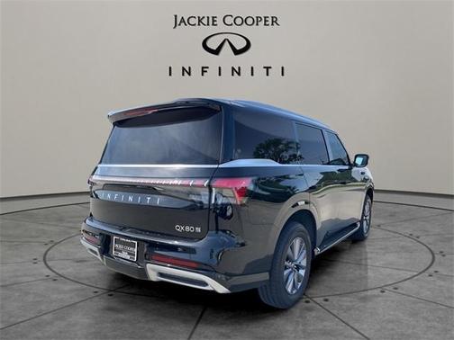 2025 INFINITI QX80 PURE