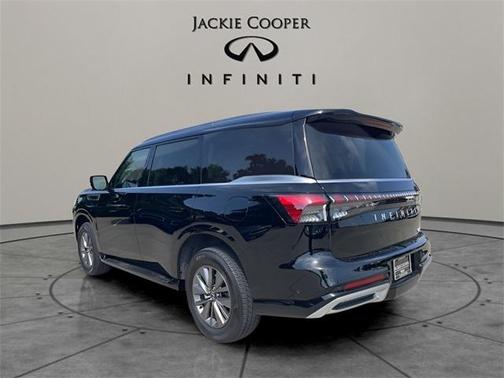 2025 INFINITI QX80 PURE