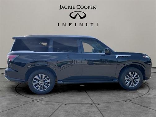 2025 INFINITI QX80 PURE