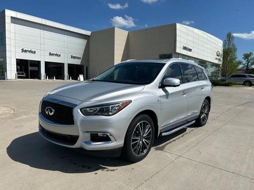 2017 INFINITI QX60 Base