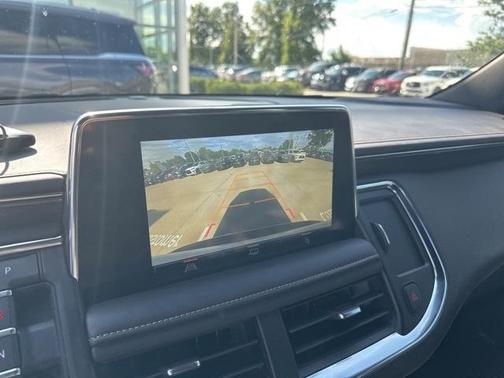 2024 GMC Yukon XL AT4
