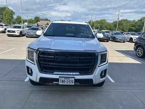 2024 GMC Yukon XL AT4