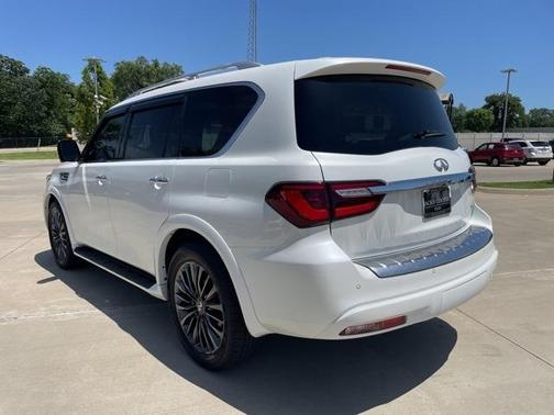 2022 INFINITI QX80 SENSORY