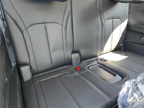 2025 INFINITI QX60 Pure