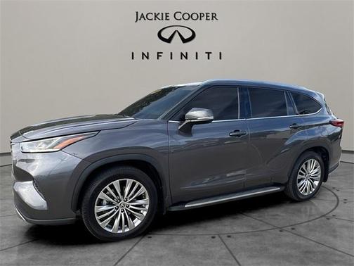 2022 Toyota Highlander Platinum