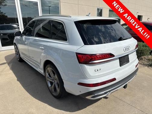 2021 Audi Q7 55 Prestige