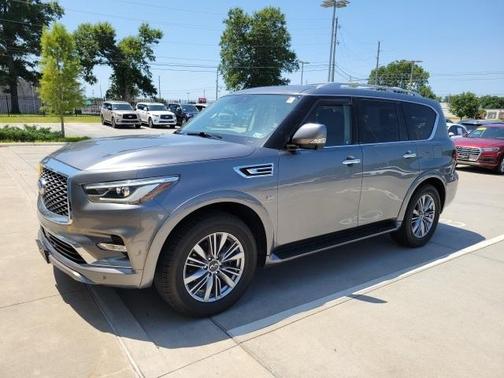 Photo 1 of 14 of 2019 INFINITI QX80 Luxe