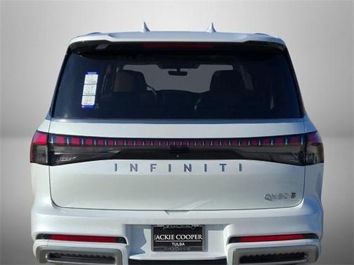 2025 INFINITI QX80 Luxe