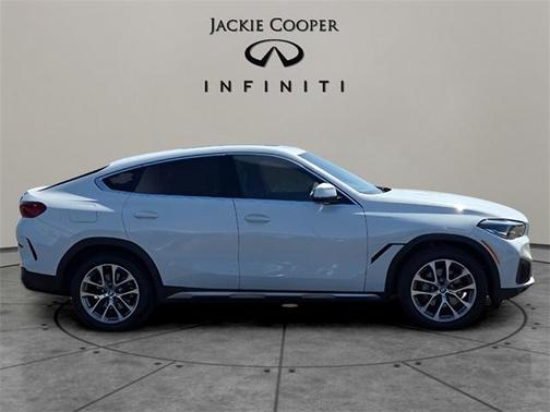 2022 BMW X6 xDrive40i