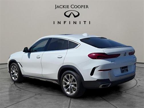 2022 BMW X6 xDrive40i