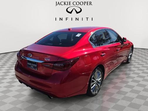 2023 INFINITI Q50 LUXE