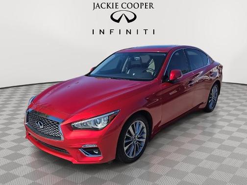 2023 INFINITI Q50 LUXE