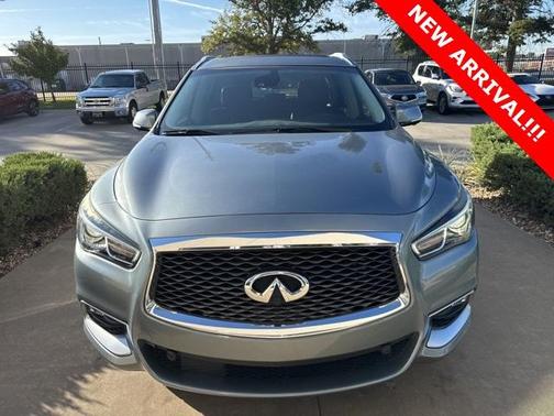 2016 INFINITI QX60 Base