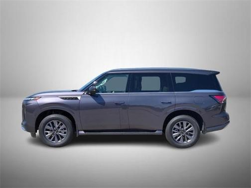 2025 INFINITI QX80 PURE
