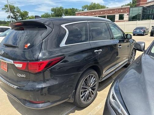 2016 INFINITI QX60 Base