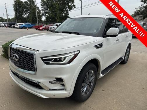 2022 INFINITI QX80 Luxe