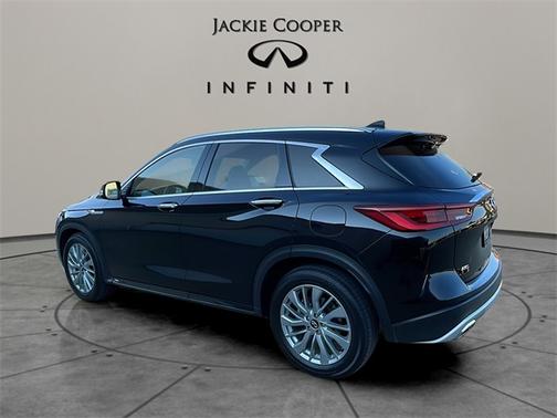 2024 INFINITI QX50 LUXE