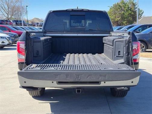 2023 Nissan Titan Platinum Reserve