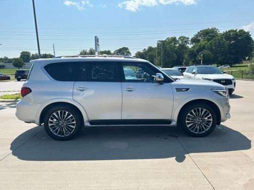 2021 INFINITI QX80 SENSORY