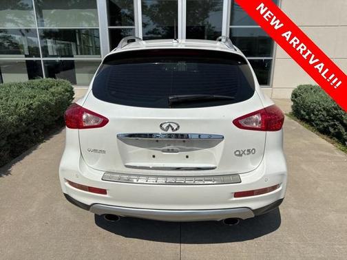 2016 INFINITI QX50 Base
