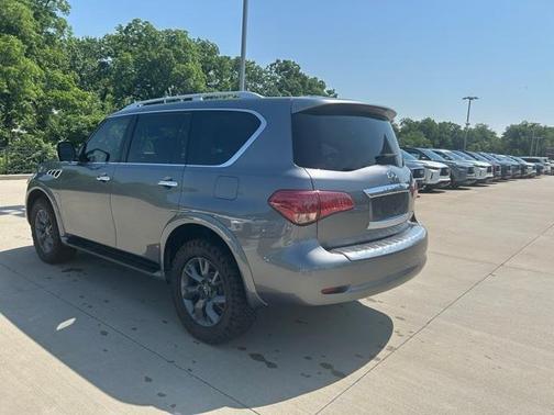 2017 INFINITI QX80 Base
