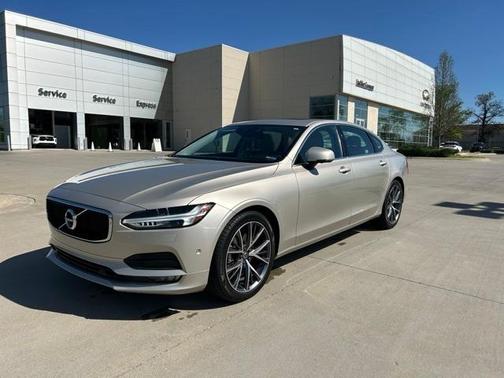 2018 Volvo S90 T5 Momentum