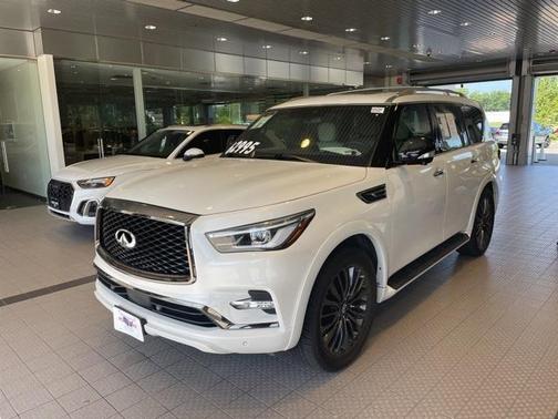 2024 INFINITI QX80 SENSORY