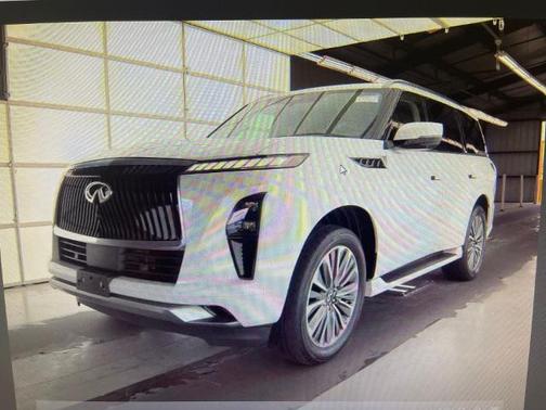 Radiant White 2025 INFINITI QX80 SENSORY