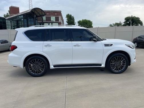 2023 INFINITI QX80 PREMIUM SELECT