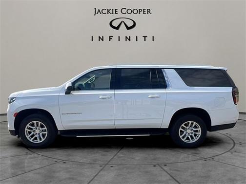 2023 Chevrolet Suburban LT