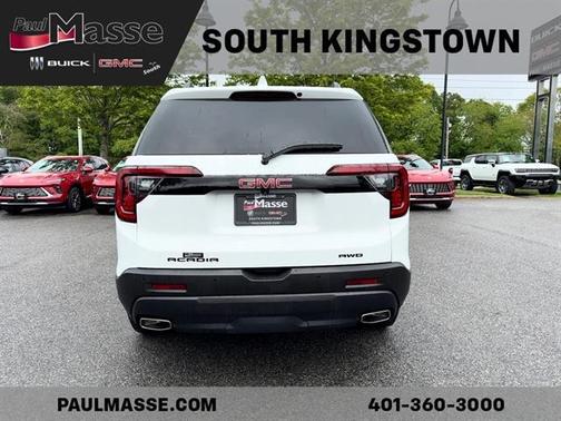 2023 GMC Acadia AWD SLT