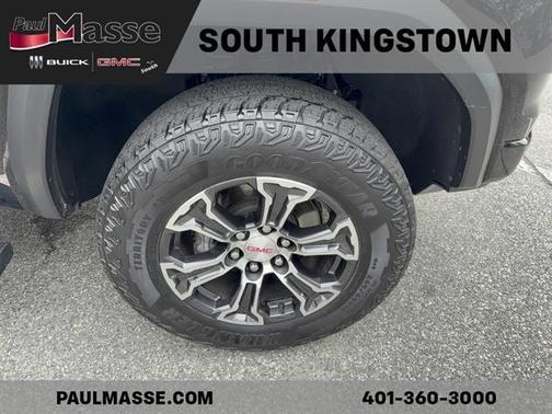 2023 GMC Canyon Base