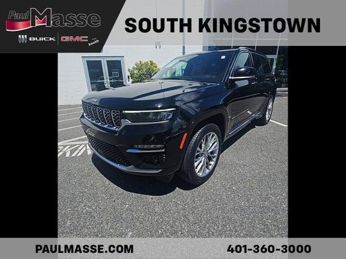 Diamond Black Crystal Pearlcoat 2023 Jeep Grand Cherokee Summit