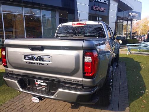 2023 GMC Canyon Denali