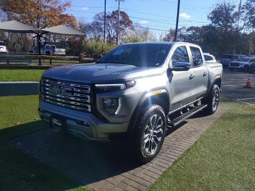 2023 GMC Canyon Denali
